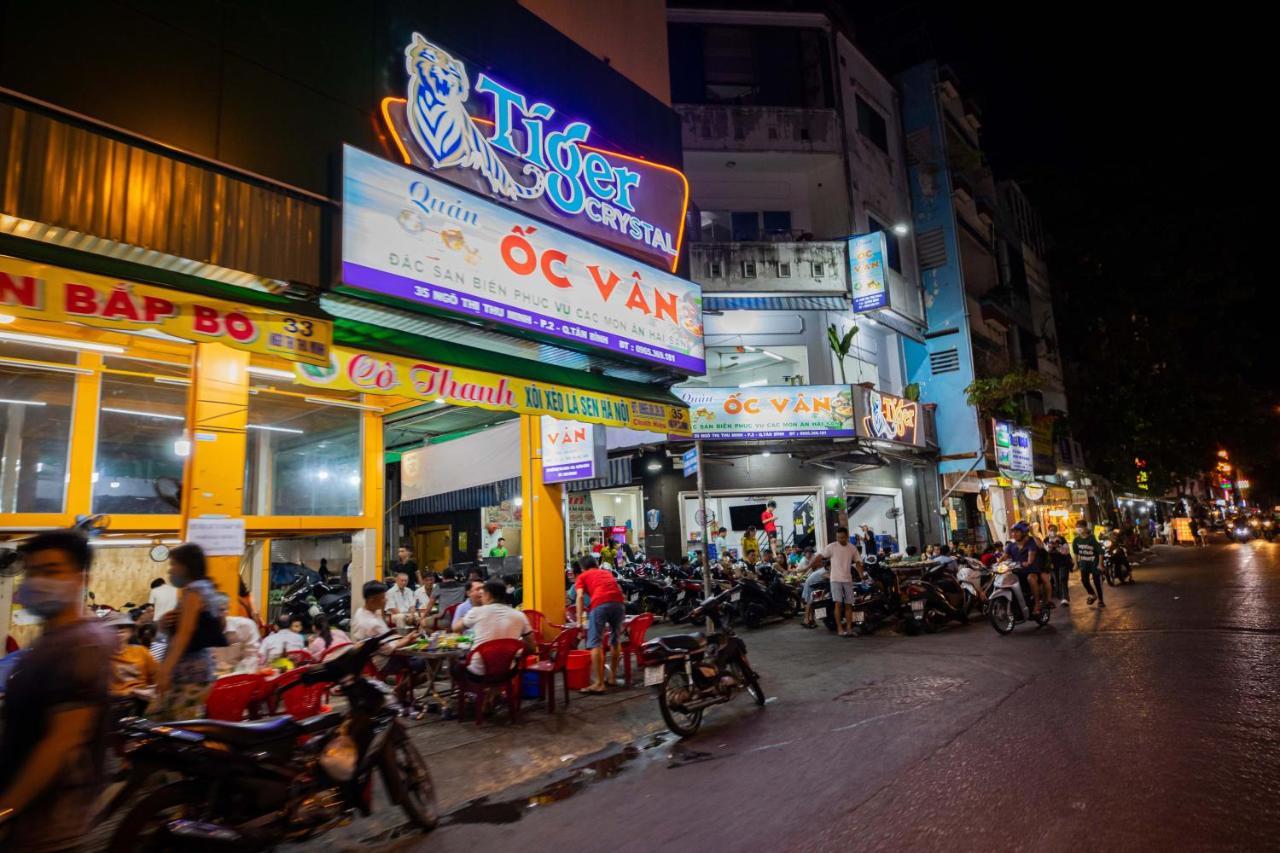 Airport Saigon Hotel - Gan Am Thuc Dem Cho Pham Van Hai Ho Chi Minh-staden Exteriör bild