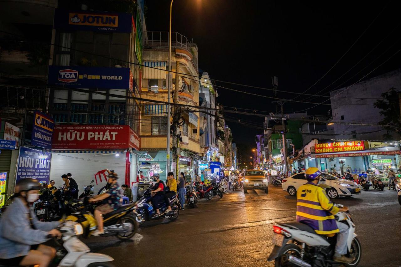 Airport Saigon Hotel - Gan Am Thuc Dem Cho Pham Van Hai Ho Chi Minh-staden Exteriör bild