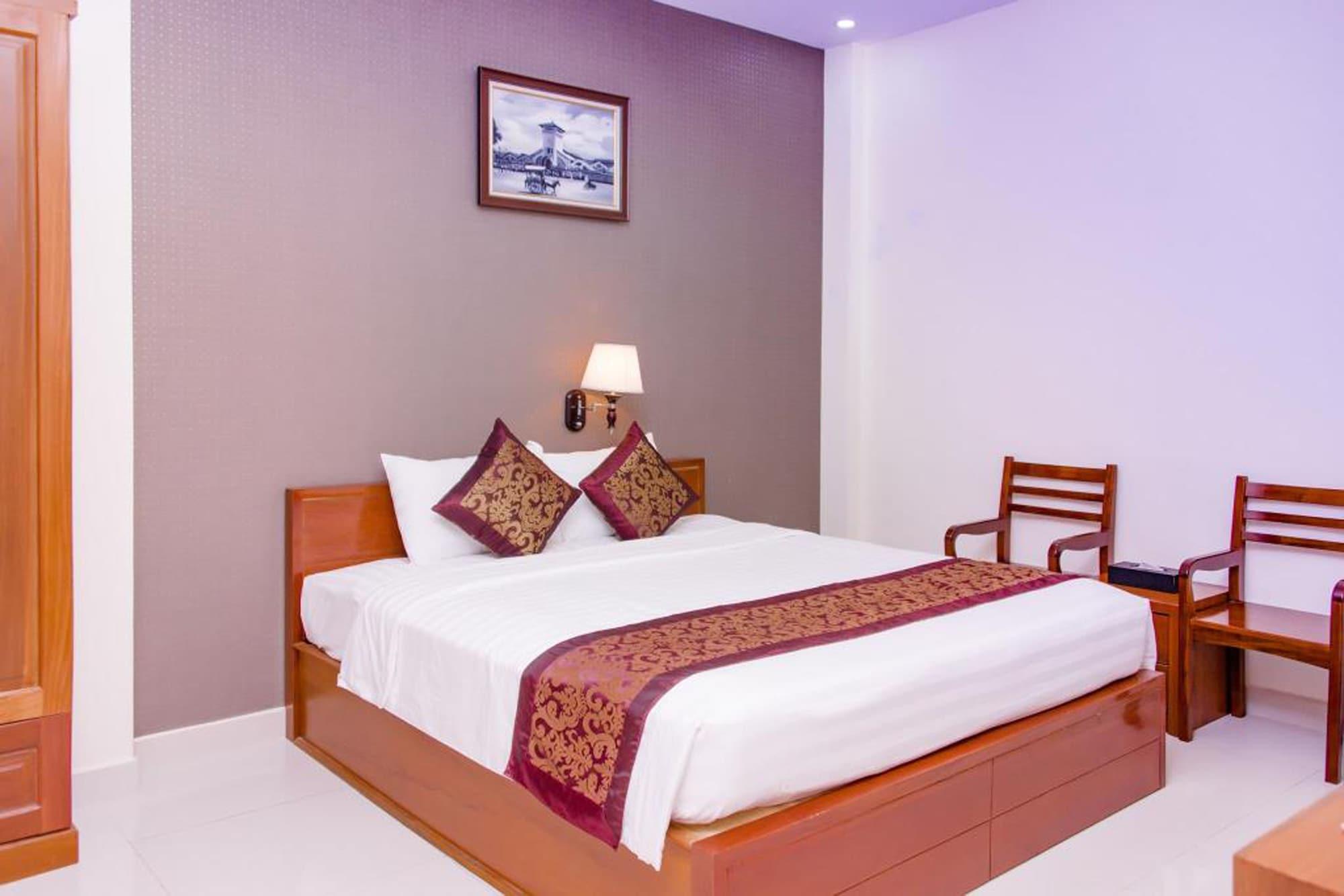Airport Saigon Hotel - Gan Am Thuc Dem Cho Pham Van Hai Ho Chi Minh-staden Exteriör bild